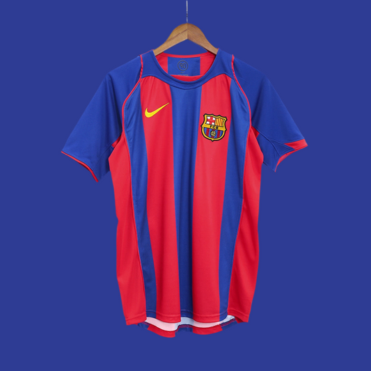 Equipación local FC Barcelona 2004-2005